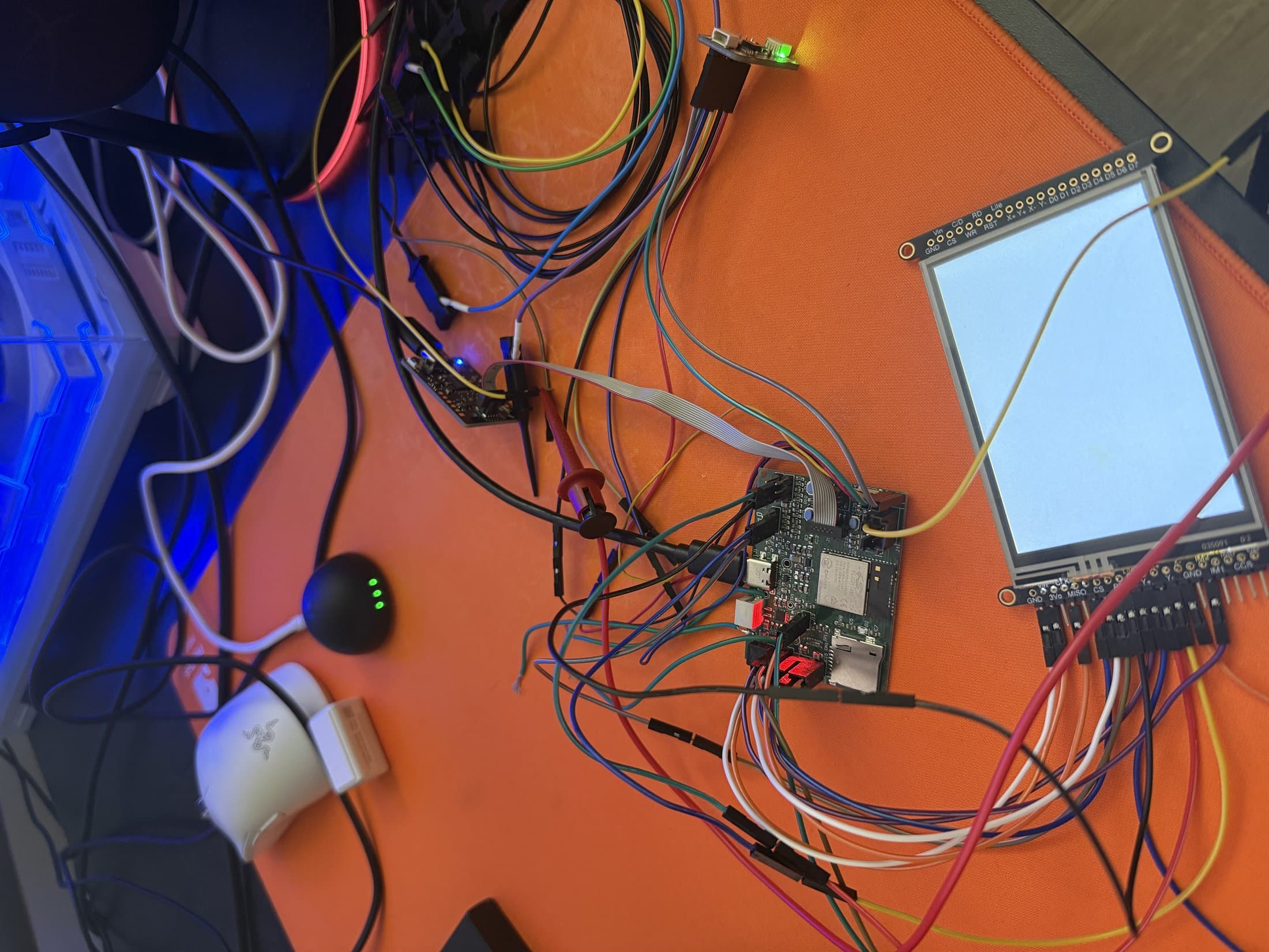 Velo LCD and logic analyzer during early display testing.